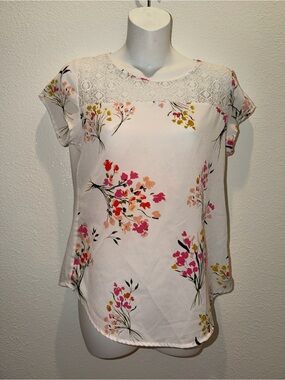 Van Heusen White Floral Lace-Yoke Blouse